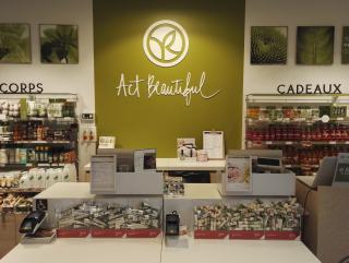 Salon de Manucure Yves Rocher 2