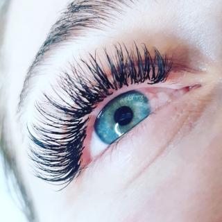 Salon de Manucure Microblading Extension de Cils L'Art Du Regard Angoulême 0