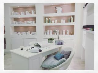 Salon de Manucure La fabrique à beauté 0