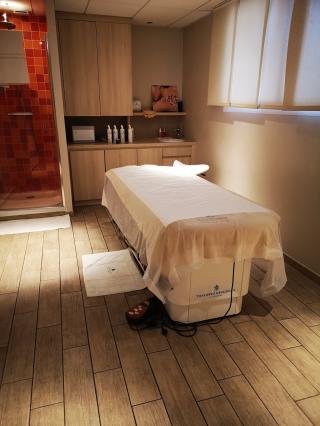 Salon de Manucure Thalasso Deauville by Algotherm 0