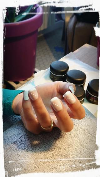 Salon de Manucure Trinity ongles au naturel 0