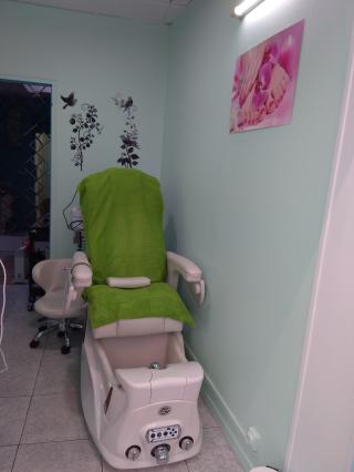 Salon de Manucure JASPRIT Salon de beauté indien 0