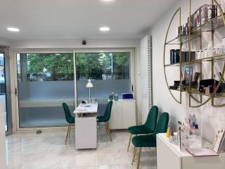 Salon de Manucure Be ADDICT - Institut & Centre de formation 0