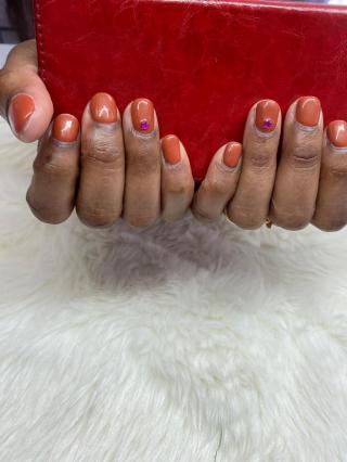 Salon de Manucure Ongles Thérèse 0