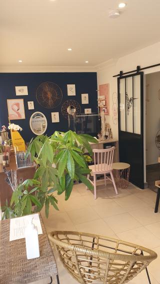 Salon de Manucure L'instanphorie 0