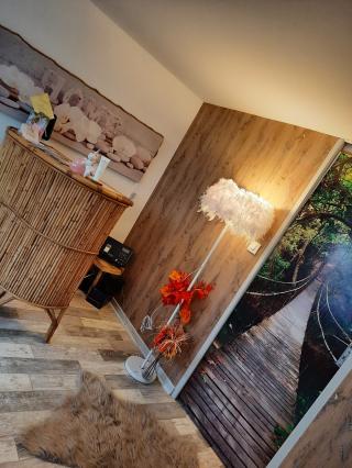 Salon de Manucure O Cocon d'Aline 0