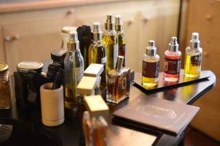 Salon de Manucure Espace Capucins 0