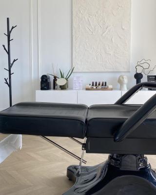 Salon de Manucure Melissa Guzel Brow Artist 0