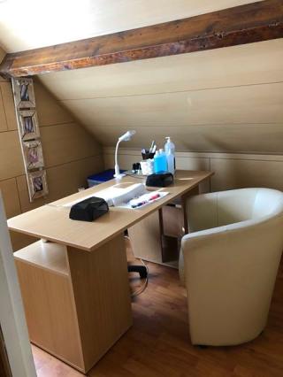 Salon de Manucure Institut Les Heveas 0