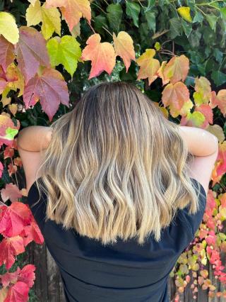 Salon de Manucure 'Instants Magiques' Coiffure/Institut 2