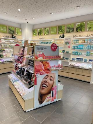 Salon de Manucure Yves Rocher 0