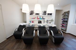 Salon de Manucure Marc Thouvard coiffure 0