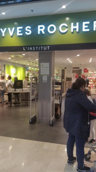 Salon de Manucure Yves Rocher 0