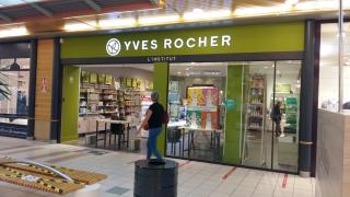 Salon de Manucure Yves Rocher 0