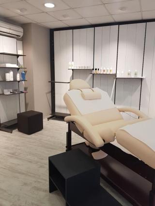 Salon de Manucure beauté du sud gray 0