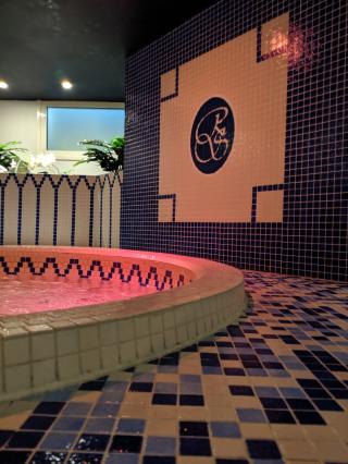 Salon de Manucure Royal Spa 0