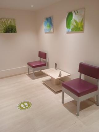 Salon de Manucure Yves Rocher 0