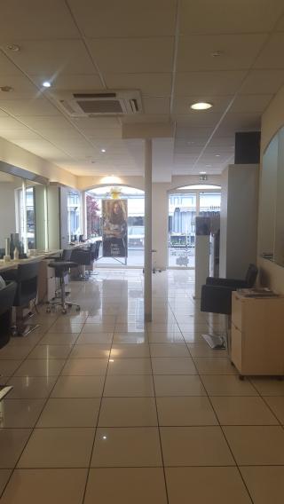 Salon de Manucure Jean Louis David - Coiffeur Châteauneuf sur Loire 0