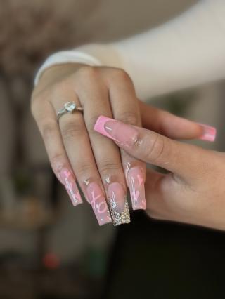 Salon de Manucure TOTALLY NAILS in Paris 0