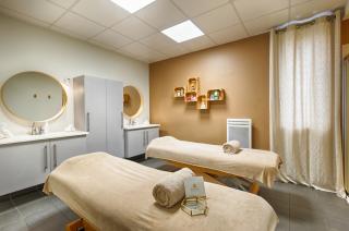 Salon de Manucure Détente des Sucs - La Source de votre Bien-Être à Yssingeaux (43) 0