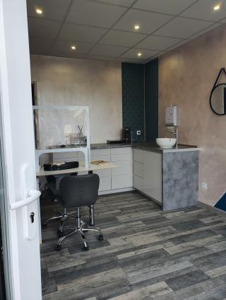 Salon de Manucure LES ONGLES PORCELAINE 0