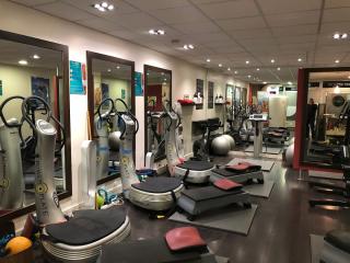 Salon de Manucure JM Tonic | Cryothérapie, Cryolipolyse & Power Plate & Miha bodytec 2 2