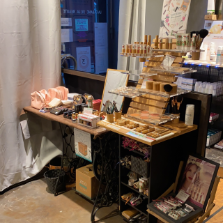 Salon de Manucure La cabane de la Beauté 0