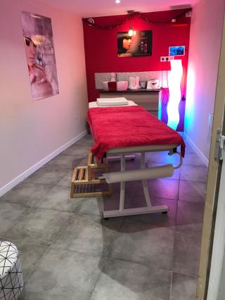 Salon de Manucure A'Corps et Bien-être 0