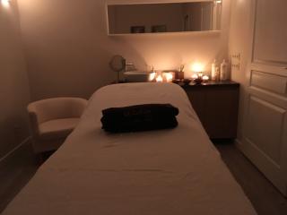 Salon de Manucure Emeline Esthétique 0