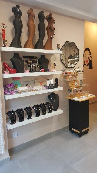 Salon de Manucure Essentielle Beauté anais beauté 0