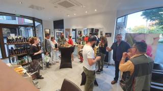 Salon de Manucure ZENI'TIF - LA FEMME A BARBES 0