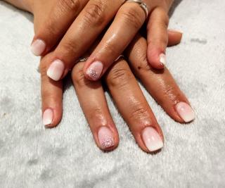 Salon de Manucure Stail Beauty - Onglerie, Microblading, Extensions de cils 2