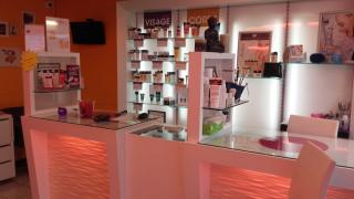 Salon de Manucure ESTHETIC CENTER ST ALBAN 0
