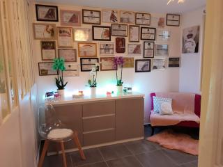 Salon de Manucure Au Dreys 0