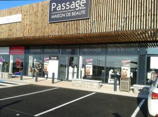 Salon de Manucure Passage Bleu - Saint-Bonnet-de-Mure 1