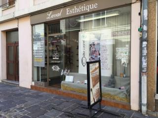 Salon de Manucure Laval Esthétique 0