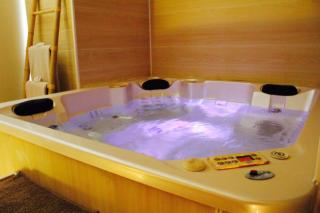 Salon de Manucure Il et Elle Institut 0