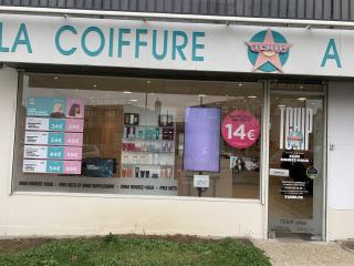 Salon de Manucure Tchip Coiffure Pontault-Combault 0