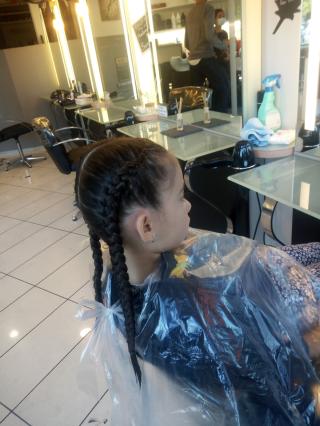 Salon de Manucure Saint Lou Coiffures 0