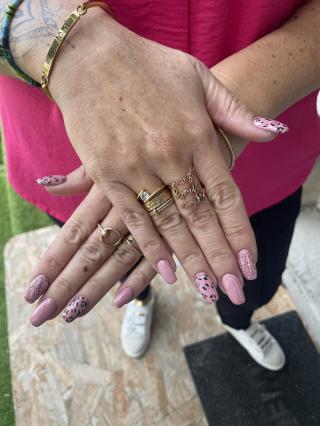 Salon de Manucure Aux ongles d’Amalya 0