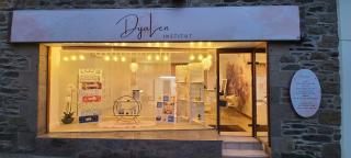 Salon de Manucure Dyalen Institut 0