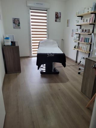 Salon de Manucure Manava Beauté & Bien-Être 0