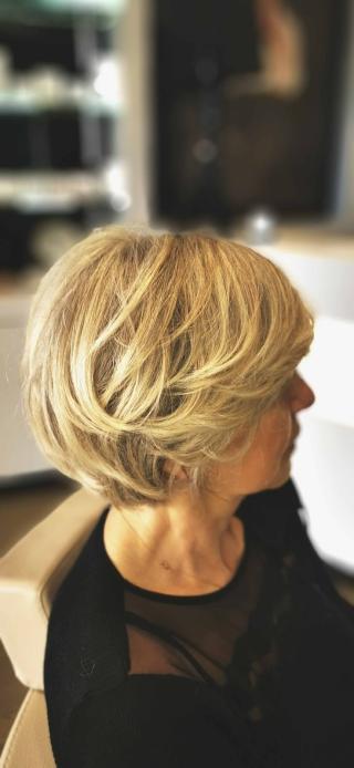 Salon de Manucure DESSANGE - Coiffeur Saint Jean De Luz 0