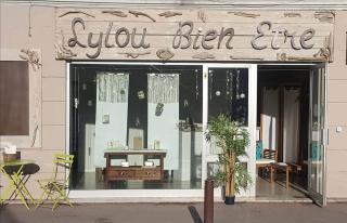 Salon de Manucure Centre de beauté et de bien être - Lylou 0