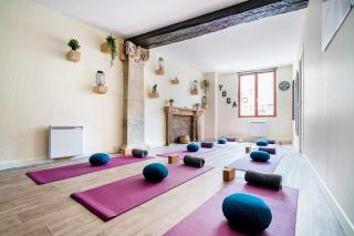 Salon de Manucure Be'Zen (Bien-être . Yoga . Beauté) 0