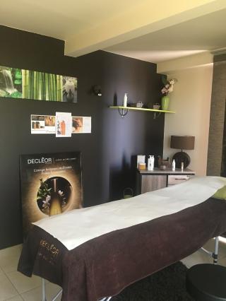 Salon de Manucure Institut MAREVA BEAUTE & AQUABIKING 0