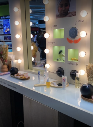 Salon de Manucure Seasonly - Face Glow Bar Sephora Parly 2 0