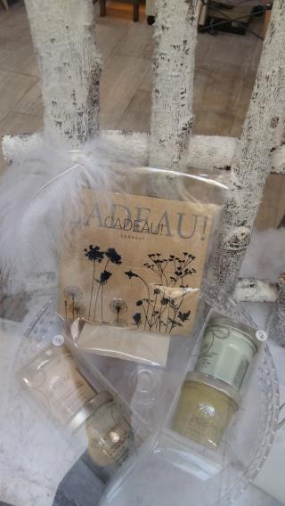 Salon de Manucure Anis Et Chocolat 0