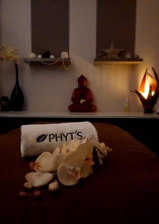 Salon de Manucure Institut Emelbe 0