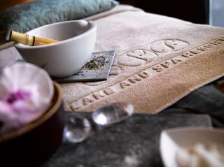 Salon de Manucure Mont Spa Les Trésoms 0